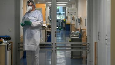 A l'entrée de l'unité de soins intensifs d'un hôpital à Gauting, près de Munich, le 2 janvier 2021 (PHOTO D'ILLUSTRATION).