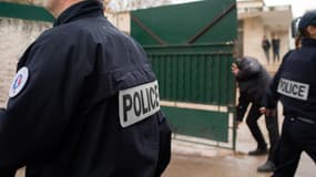 Selon les premiers éléments de l'enquête, l'adolescent aurait agi seul et se serait radicalisé sur Internet