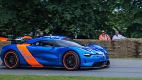 La nouvelle version de la Renault Alpine (ici, le concept car A110-50) sera disponible en 2016, même si la coentreprise n'est toujours pas fondée.