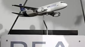 Une recommandation sur l'alarme de décrochage de l'Airbus prévue dans le rapport quasi définitif du Bureau d'enquêtes et d'analyse (BEA) avant sa publication ne figure pas dans la version officielle, selon latribune.fr. Le BEA a confirmé l'information mai