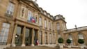 Le Premier ministre, François Fillon, plusieurs membres du gouvernement et le gouverneur de la Banque de France Christian Noyer participeront à ce rendez-vous.