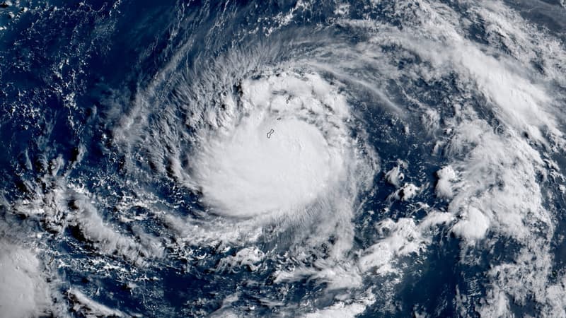 L'île de Guam se prépare à l'arrivée du typhon Mawar, évacuation de la population côtière