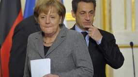 A l'Elysée, début février. Nicolas Sarkozy a déclaré samedi qu'il ne prévoyait pas à ce stade de meeting commun avec Angela Merkel lors de sa nouvelle campagne présidentielle, contrairement à ce qui avait été annoncé. /Phot prise le 6 février 2012/REUTERS