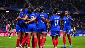 Les joueuses de l'équipe de France féminine face à la Jamaïque, le 25 octobre 2024.