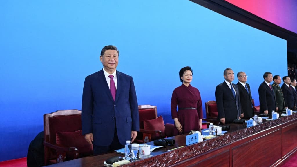 Le président chinois Xi Jinping, également secrétaire général du Comité central du Parti communiste chinois et président de la Commission militaire centrale, assiste à la cérémonie d'ouverture des 15e Jeux nationaux chinois et déclare les Jeux ouverts à Guangzhou, dans la province du Guangdong, dans le sud de la Chine, le 9 novembre 2025 (Photo d'illustration)


