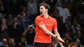 La joie de Ugo Humbert après sa victoire contre Carlos Alcaraz le 31 octobre 2024