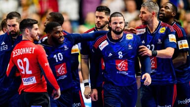 Elohim Prandi auteur d'un but de légende pour arracher la prolongation lors de la demi-finale France-Suède à l'Euro de handball, 26 janvier 2024