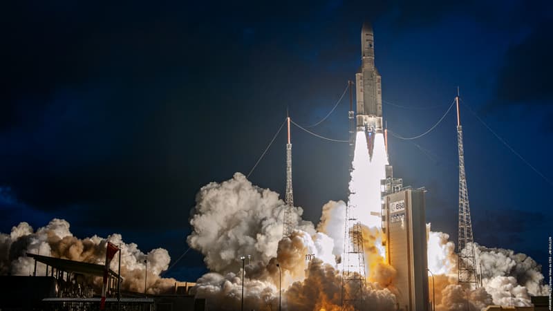 Espace: lancement réussi d'Ariane 5, deux satellites de télécommunications placés sur orbite