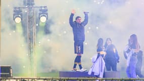Leandro Paredes présenté devant 50.000 personnes à la Bombonera après sa signature à Boca Juniors, le 10 juillet 2025