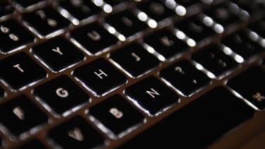 Plusieurs journalistes et communicants ont été accusés de cyberharcèlement dans les années 2010, au sein d'un groupe nommé la "Ligue du LOL". (Photo d'illustration)