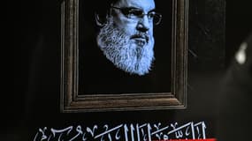 Une photo du leader du Hezbollah Hassan Nasrallah à la télévision libanaise, le 28 septembre 2024.