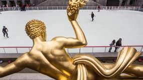 Le Prométhée du Rockefeller Center de New York. Symbole d'une ancienne époque, où la richesse de la famille provenait en majeure partie du pétrole. Epoque aujourd'hui révolue pour ses héritiers.