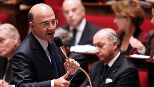 Pierre Moscovici, le ministre de l'Economie, s'active pour satisfaire "les pigeons", mais la majorité ne semble pas pressée de le suivre.