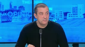 "Ça me gêne que Fillon veuille confier le régime maladie à l'assurance privée, dont Axa est un fleuron en France" 