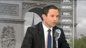 Grèce: "Un accord insoutenable mais il fallait maintenir le pays dans zone euro", estime Hamon