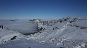 Vue du vallon de la Fauge, du Roc Cornafion et des arêtes du Gerbier, à Villars-de-Lans, dans l'Isère, le 18 novembre 2017