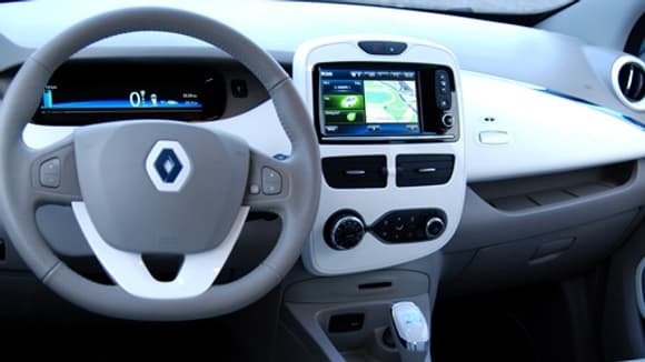 Grandes courbes et aucun angle saillant, on se sent comme dans un concept car. Grandes courbes et aucun angle saillant, on se sent comme dans un concept car.