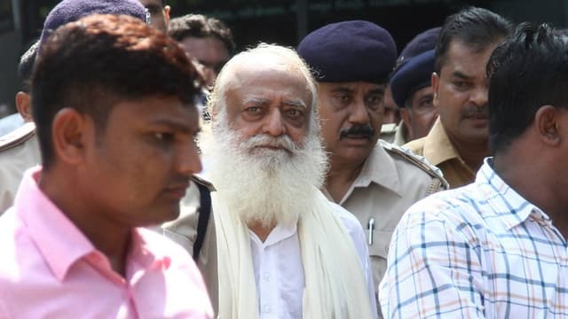 Le gourou Asaram Bapu condamné à la perpétuité.
