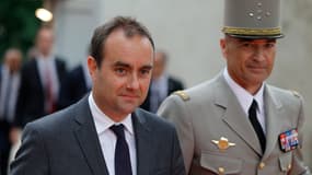Le ministre des Armées, Sébastien Lecornu avec Thierry Burkhard, chef d'état-major des Armées
