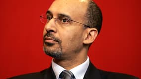 Harlem Désir, premier secrétaire du PS, demande à Jérôme Cahuzac de renoncer « à ses mandats électifs ».