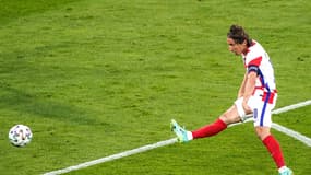 Luka Modric face à l'Ecosse