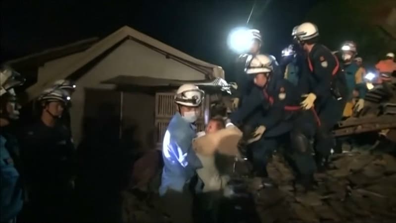 Une petite fille de huit mois a été sortie vivante des décombres après le séisme au Japon.