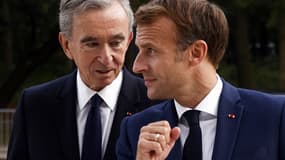 Bernard Arnault et Emmanuel Macron, le 21 septembre 2021 à la Fondation Louis Vuitton
