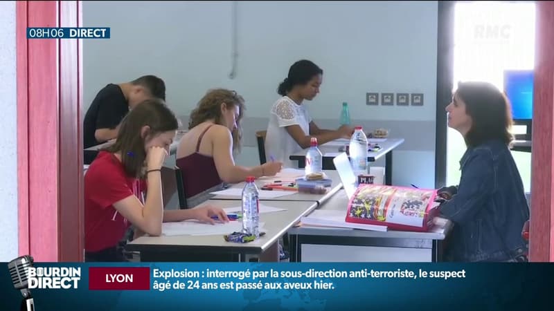 Illustration - Des élèves passant le bac