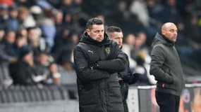 Pierre Sage lors d'Angers-Lens, le 30 novembre 2025.