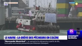 Le Havre: les pêcheurs bloquent le port pour protester contre le Brexit