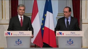 Aux côtés du chancelier autrichien, Hollande appelle "à ne pas ériger de murs" en Europe