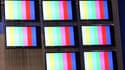 Le Sénat a adopté un amendement au projet de budget pour 2011 qui supprime totalement la publicité sur France Télévisions à partir de 2016. /Photo d'archives/REUTERS