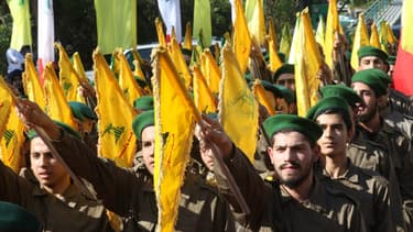 Le Hezbollah, ou "parti de Dieu", est un groupe chiite et un parti politique libanais, considéré comme une organisation terroriste par plusieurs pays dont les Etats-Unis