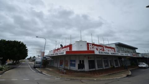 Rues désertes à Ayr, à l'approche du cyclone Debbie, le 28 mars 2017 dans le nord du Queensland, en Australie