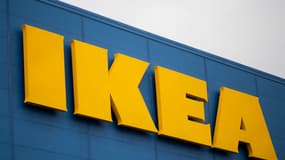 Le logo de l'enseigne suédois Ikea sur un magasin de Saint-Herblain (Loire-Atlantique), le 13 janvier 2021 (photo d'illustration).