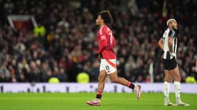 Joshua Zirkzee remplacé après seulement 33 minutes de jeu lors de la défaite de Manchester United contre Newcastle (0-2), le 30 décembre 2024