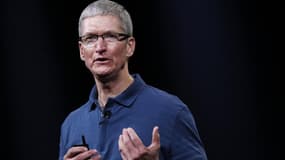 Le directeur exécutif d'Apple, Tim Cook, touchera un salaire de 4,17 millions de dollars (3,2 millions d'euros environ) en 2012, une baisse vertigineuse par rapport au 378 millions qu'il avait perçus en 2011, incluant des attributions d'actions. /Photo pr