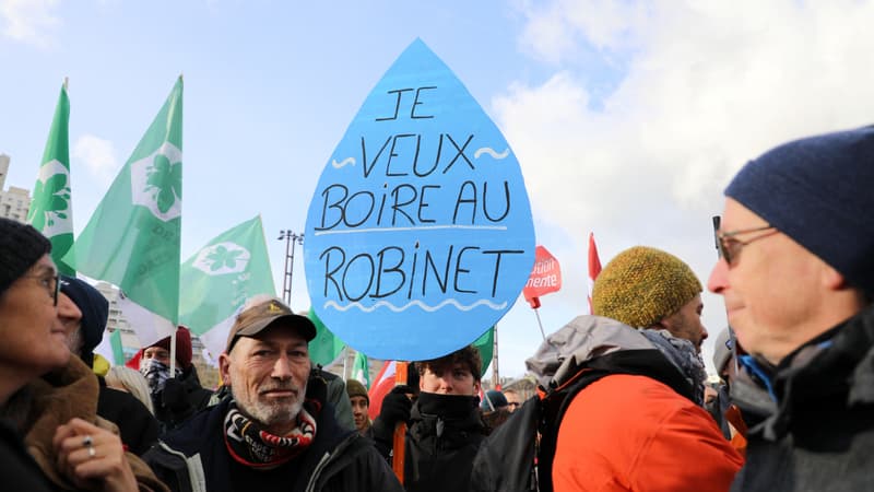 "Il y a un vrai enjeu": plus de 2.000 manifestants à Rennes pour la préservation de l'eau