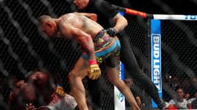 Alex Pereira s'en va de Salt Lake Ciy avec une victoire par TKO dans le 4e round face au dangereux Khalil Rountree, ce samedi 