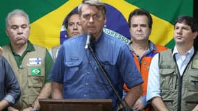 Jair Bolsonaro, lors d'une conférence de presse à Recife, dans le nord-est du Brésil, le 30 mai 2022.