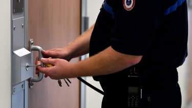 Les syndicats dénoncent une absence de reconnaissance du métier de surveillant.