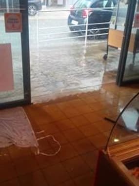 Orage et inondation dans la Loire - Témoins BFMTV