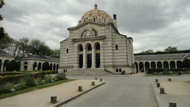 Le crématorium du cimetière du Père-Lachaise est arrivé à saturation.