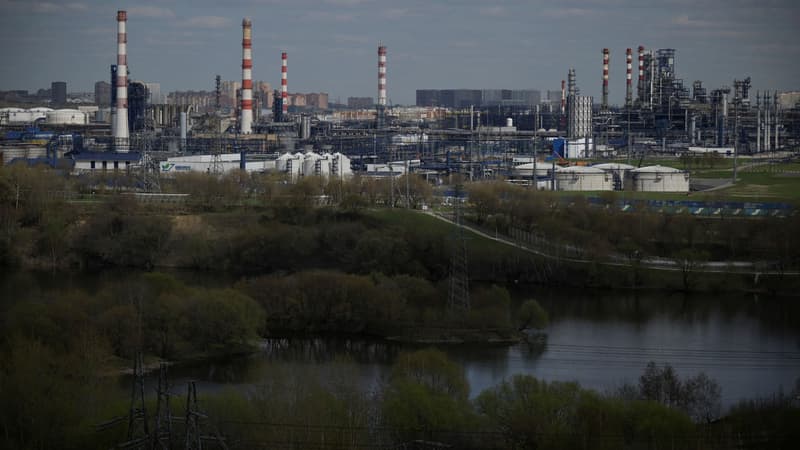 Une raffinerie du géant russe Gazprom près de Moscou, le 28 avril 2022