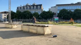 La place du Champ de Mars à Angoulême 