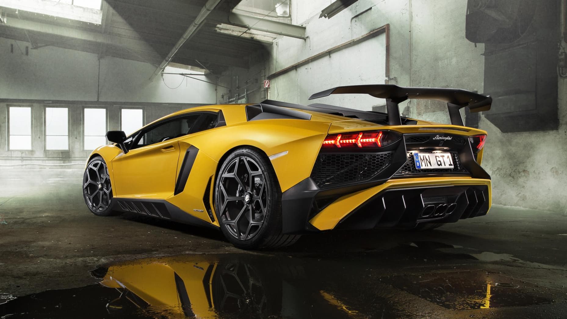 Novitec offre non moins de 72 coloris différents pour les jantes Vossen livrées avec la Torado SV.