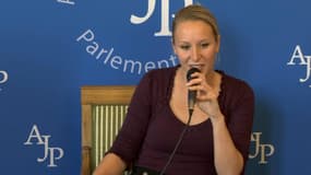 Marion Maréchal-Le Pen devant l'association des journalistes parlementaires, le 23 novembre 2016.