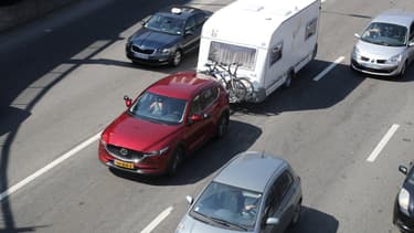 Des voitures sur la route (photo d'illustration)