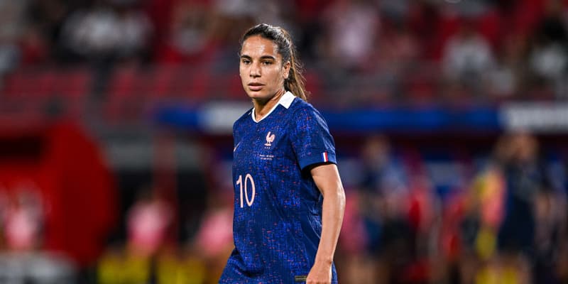 Amel Majri lors du match amical France-Belgique à Valenciennes, le 25 juin 2025.