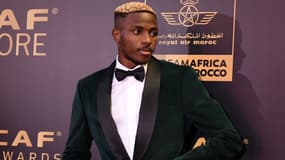 Victor Osimhen lors de la soirée des récompenses de la CAF, le 11 décembre 2023  